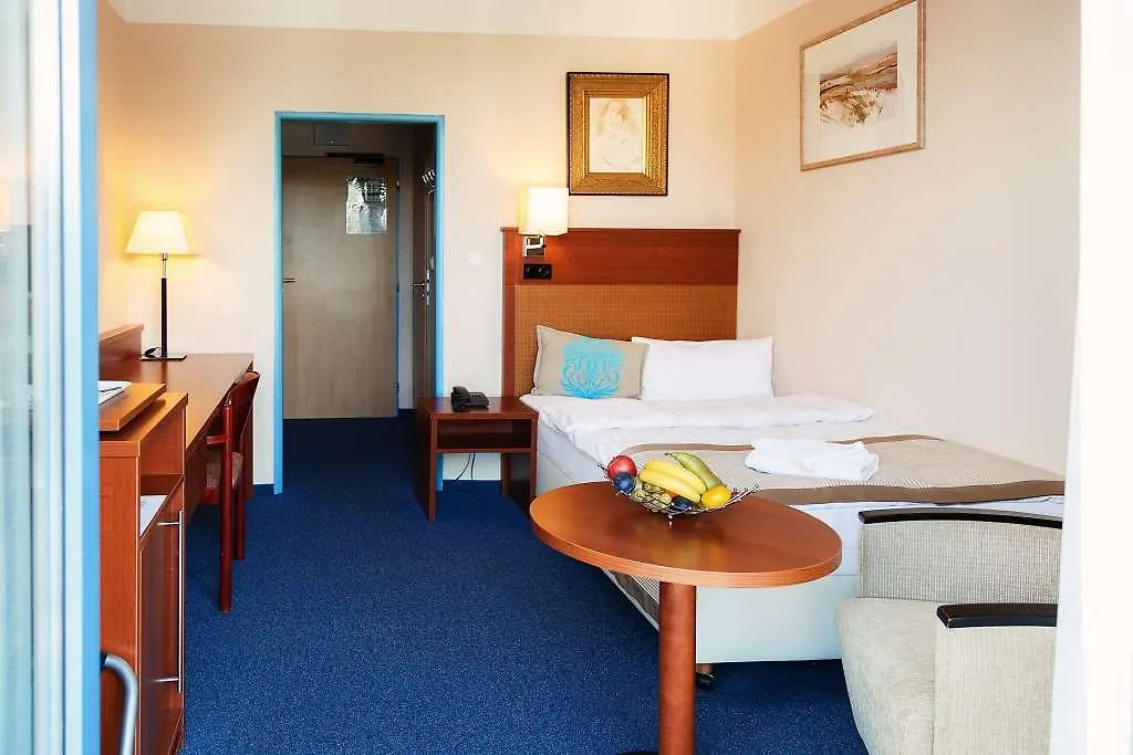 Hotel Marttel Карловы Вары 3*,  Чехия