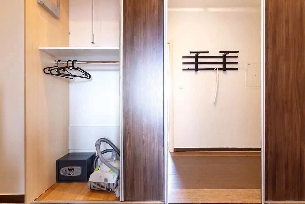 Modern Apartment With 2 Bedrooms Karlsbad 0*,  Tschechische Republik