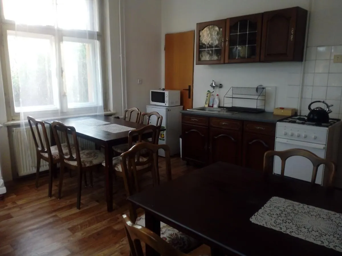 Nadrazni Stezka Hotel Karlovy Vary Guest house