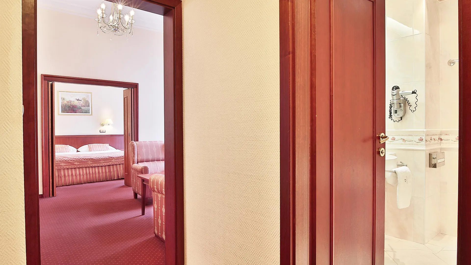 Olympia Wellness Hotel Карловы Вары
