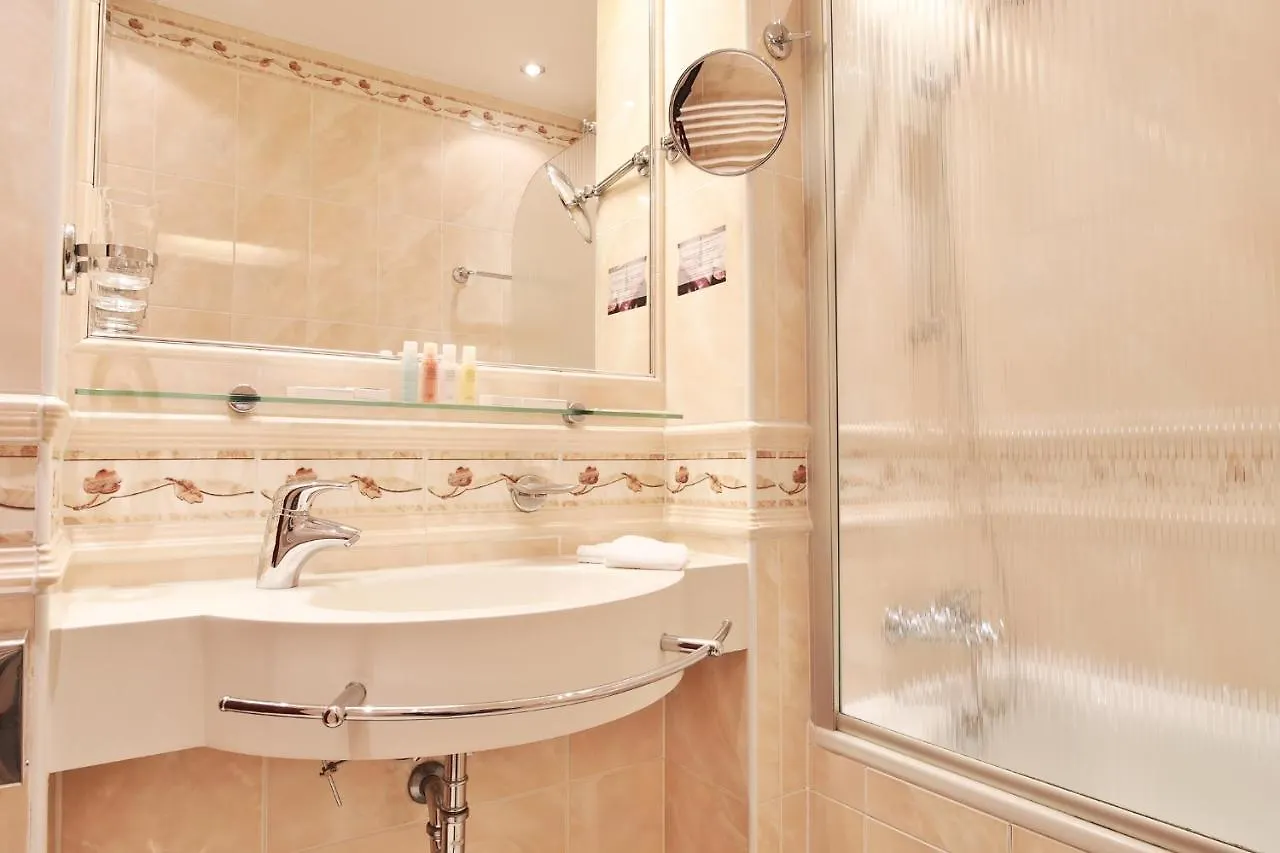 Olympia Wellness Hotel Карловы Вары