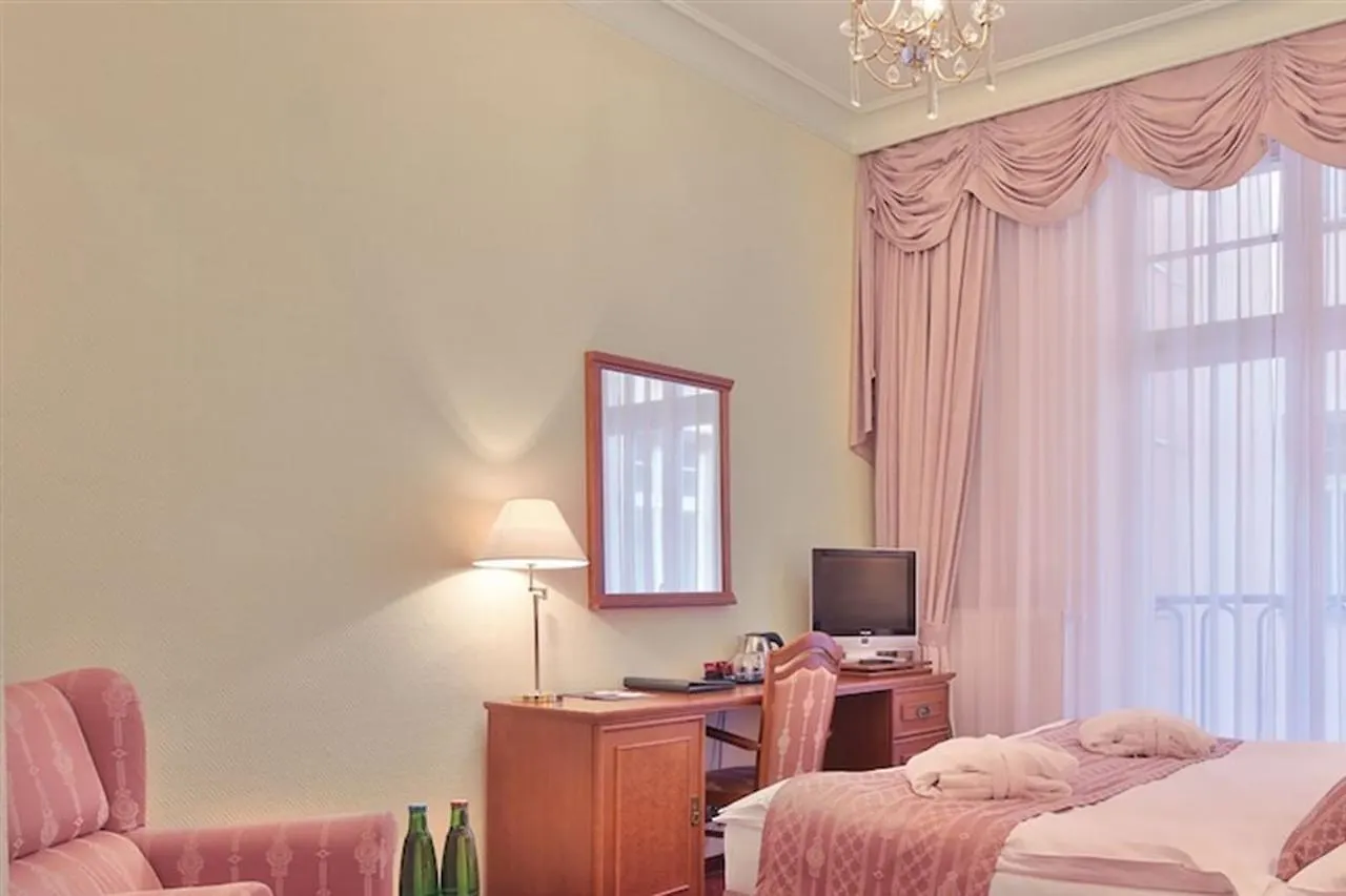 Olympia Wellness Hotel Карловы Вары 4*,  Чехия