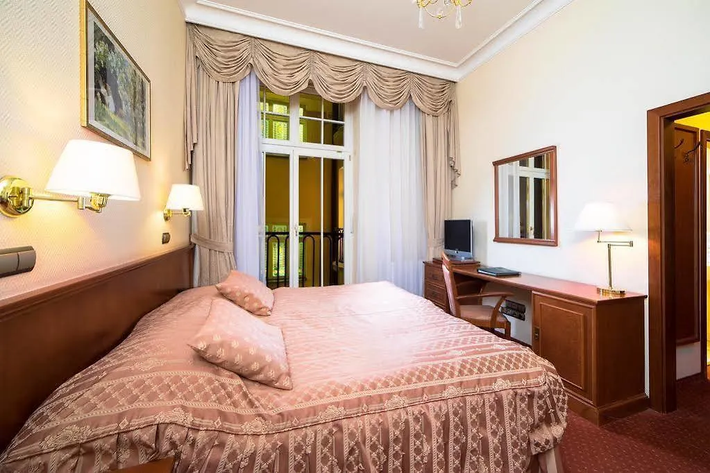 Olympia Wellness Hotel Карловы Вары 4*,  Чехия