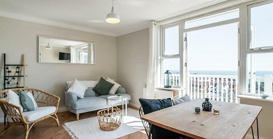 Top Floor With Stunning Views Apartment