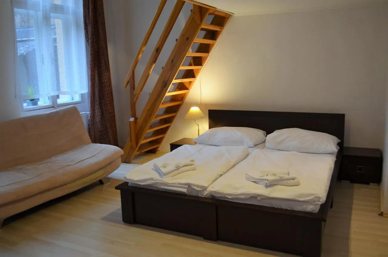 Hotel Palacky Karlovy Vary 4*,