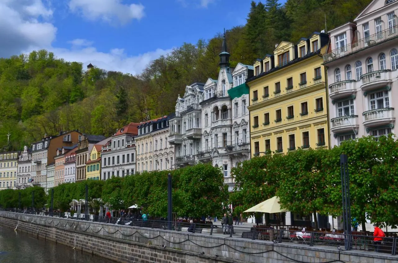 Hotel Palacky Karlovy Vary Csehország