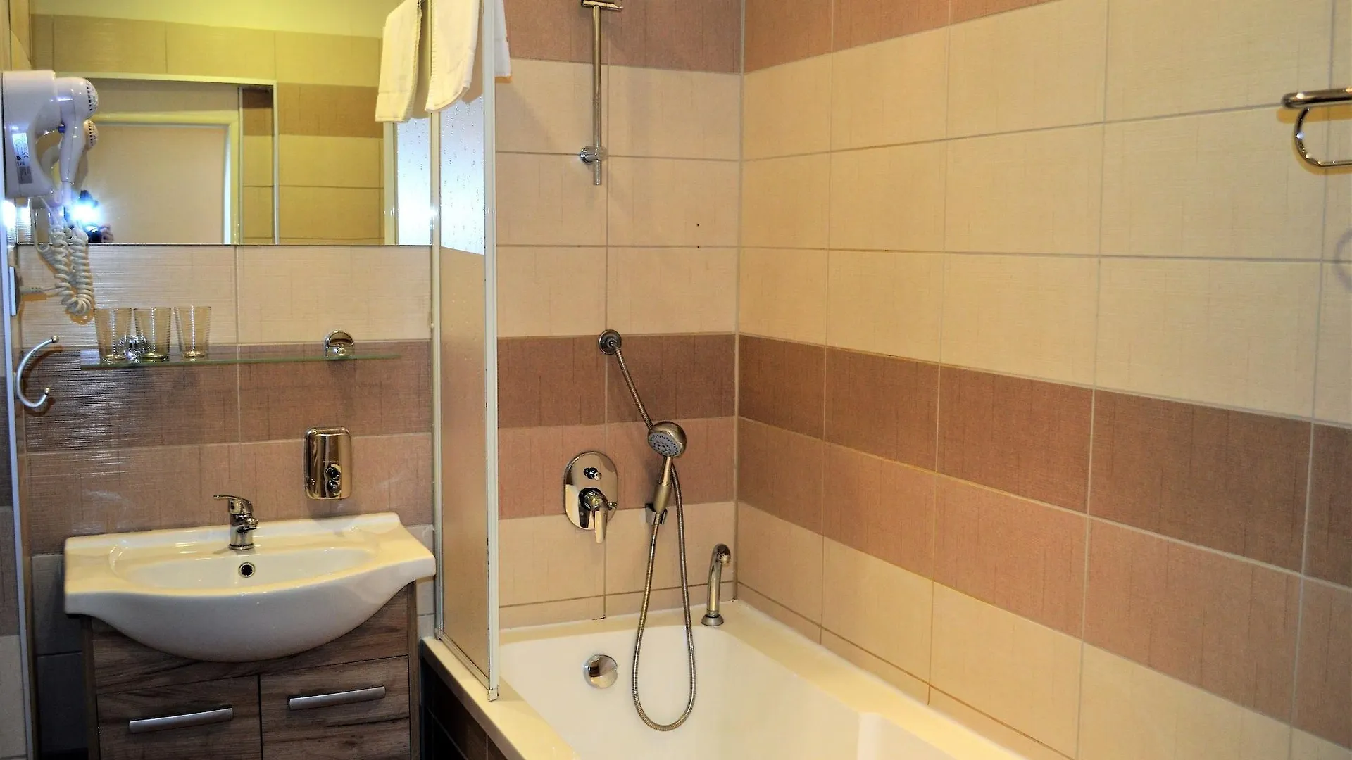 Hotel Palacky Карловы Вары