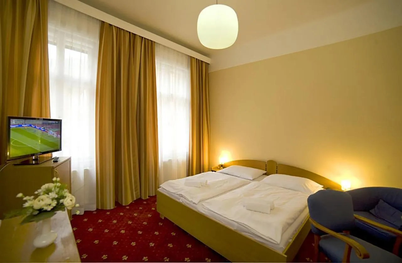 Hotel Palacky Карловы Вары