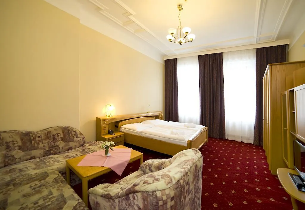 Hotel Palacky Карловы Вары