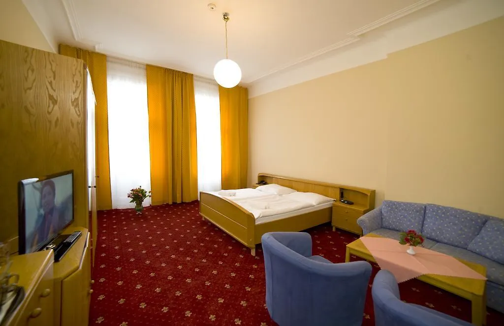 Hotel Palacky Карловы Вары Чехия