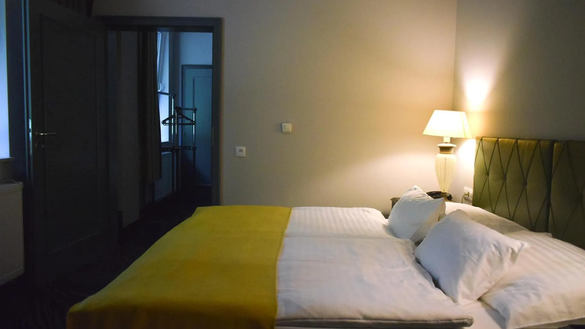 Parkhotel Carlsbad Inn Karlowe Wary 4*, Dalovice