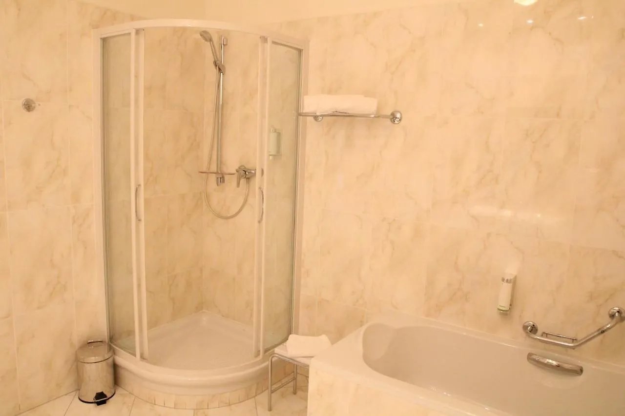 Parkhotel Richmond Карловы Вары 4*,