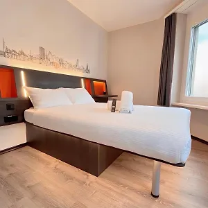 Easyhotel Main Station , Zurich Suisse