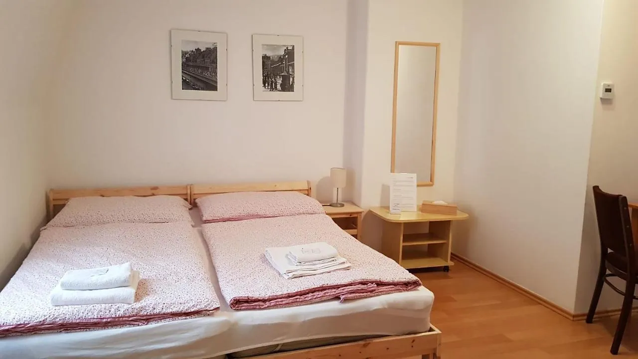 Pension Family Karlovy Vary Guest house