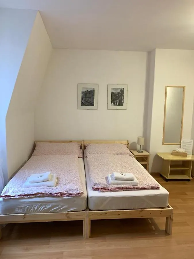 Pension Family Karlovy Vary Guest house