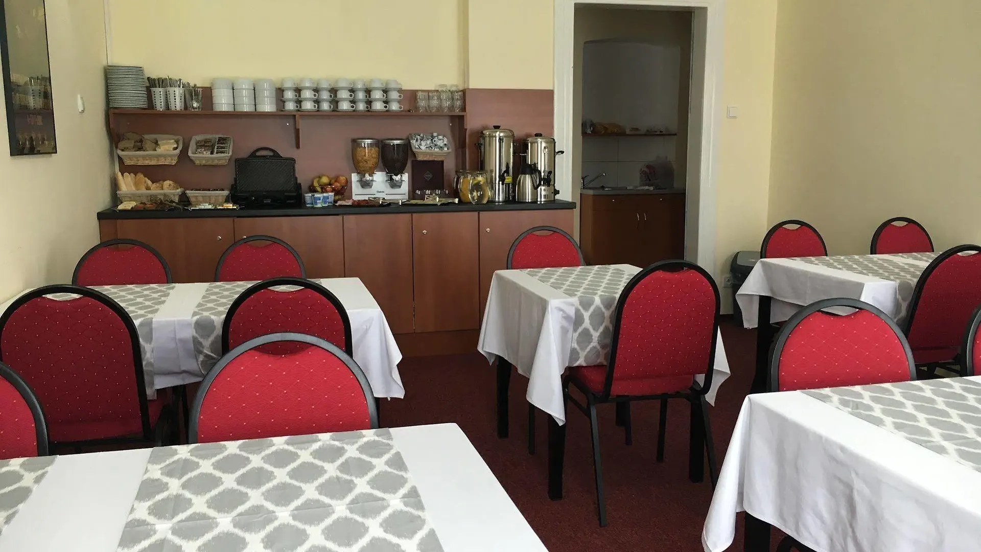 Pension Village Карловы Вары