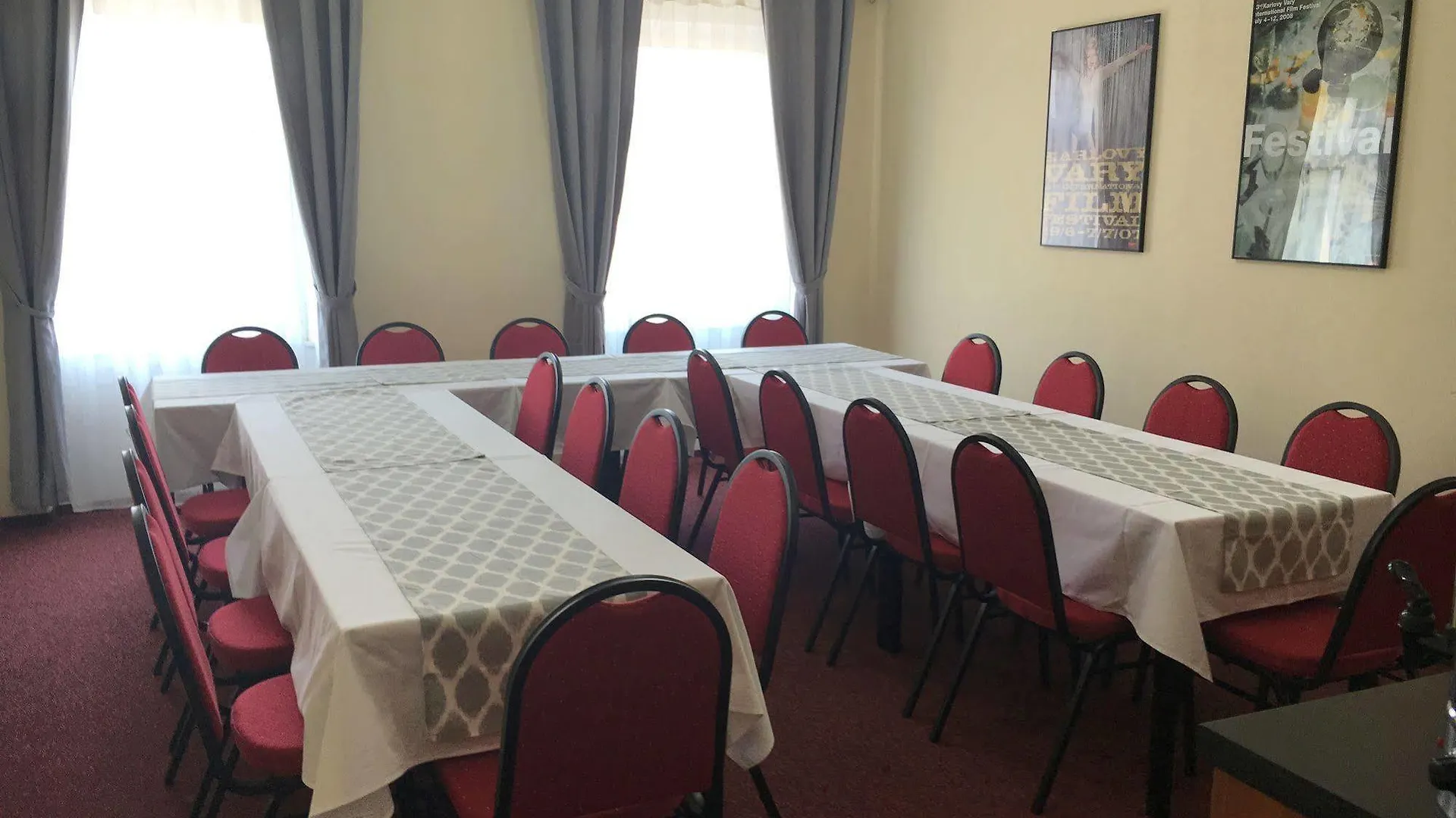 Pension Village Карловы Вары Гостевой дом