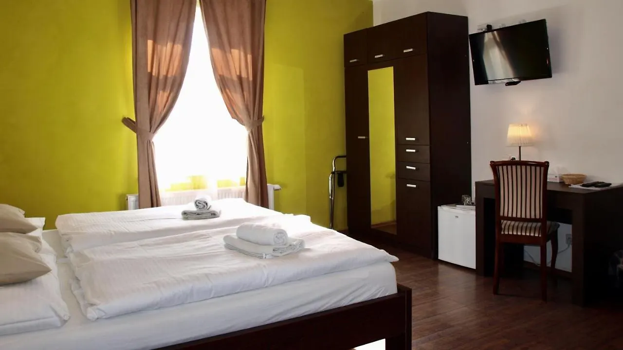 Pension Village Карловы Вары