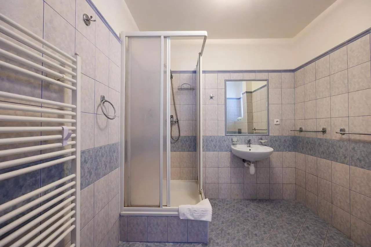 Pension U Golfu Cihelny Karlsbad Gasthof