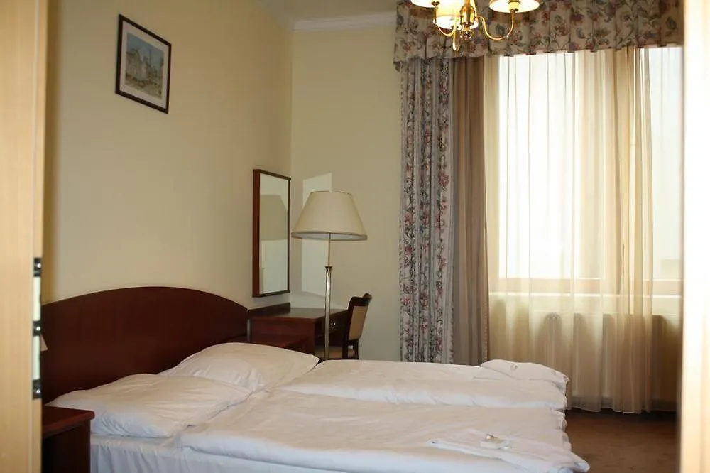 Hotel Petr Karlovy Vary 4*,  Csehország