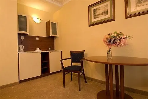Hotel Petr Карловы Вары