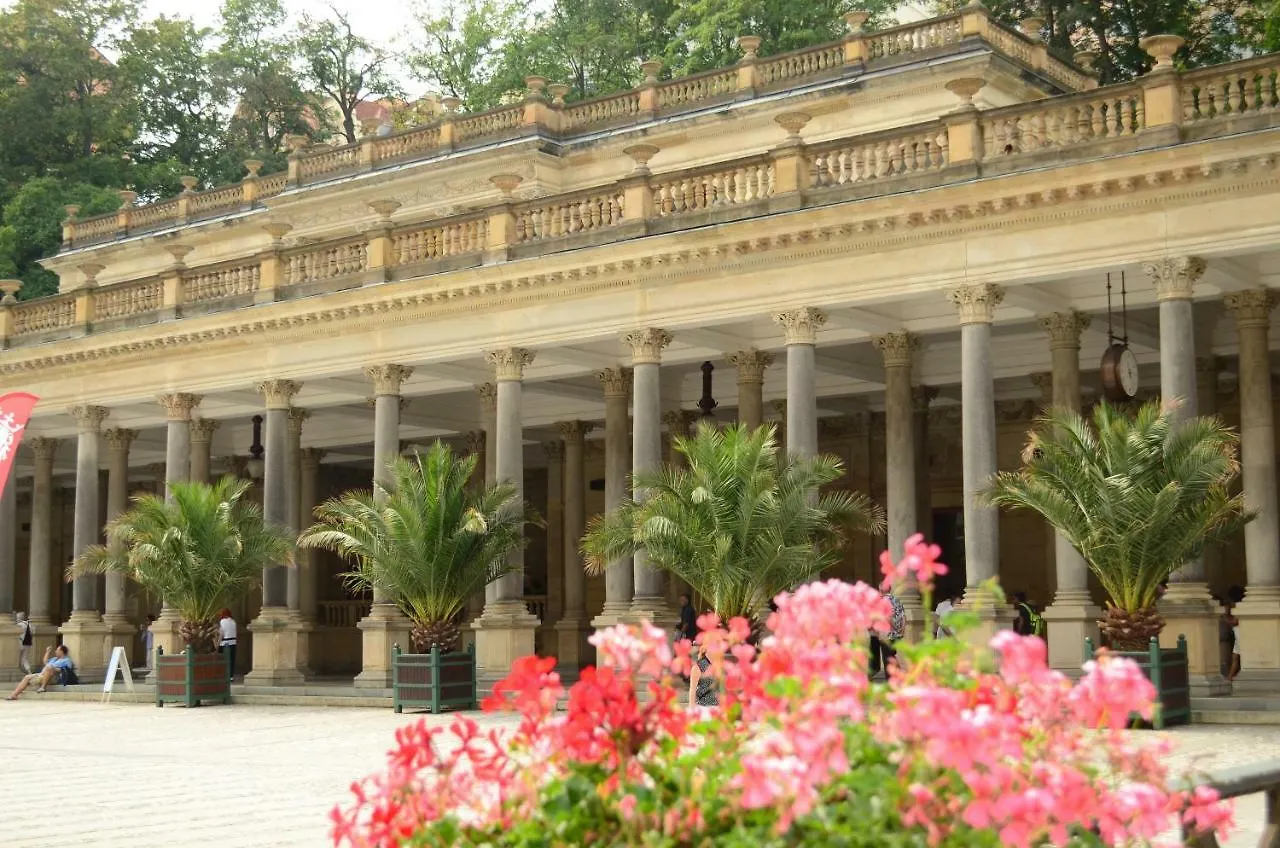 Hotel Petr Karlovy Vary 4*,  Repubblica Ceca