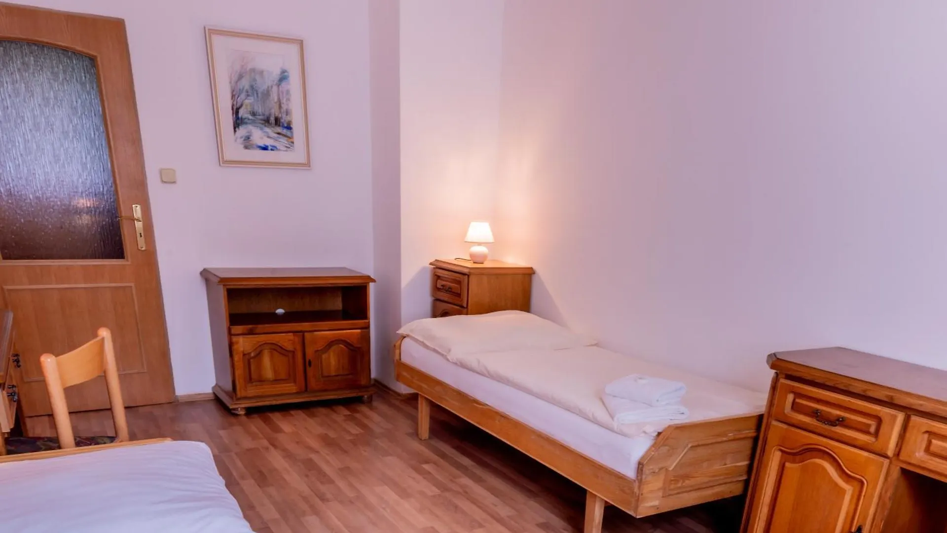 Hotel Praga Karlovy Vary 0*,  Repubblica Ceca