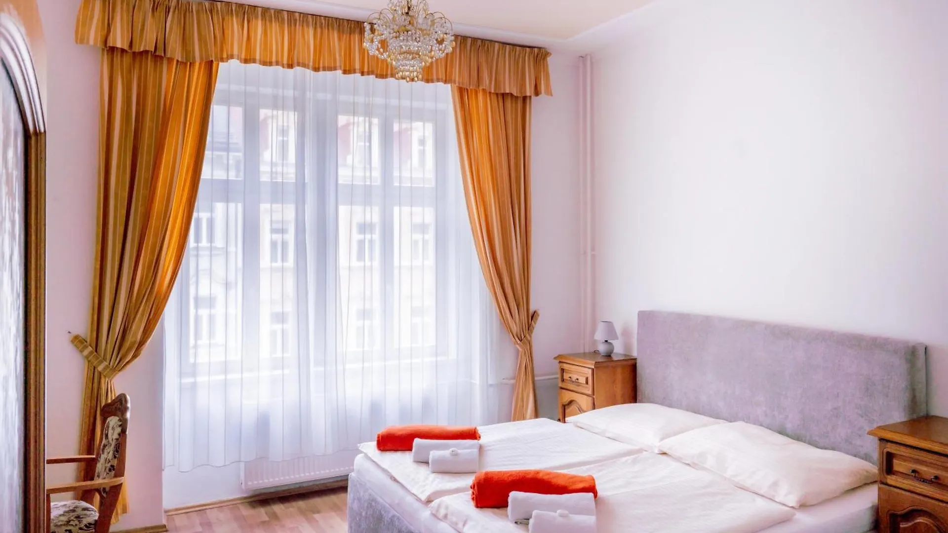 Hotel Praga Karlowe Wary