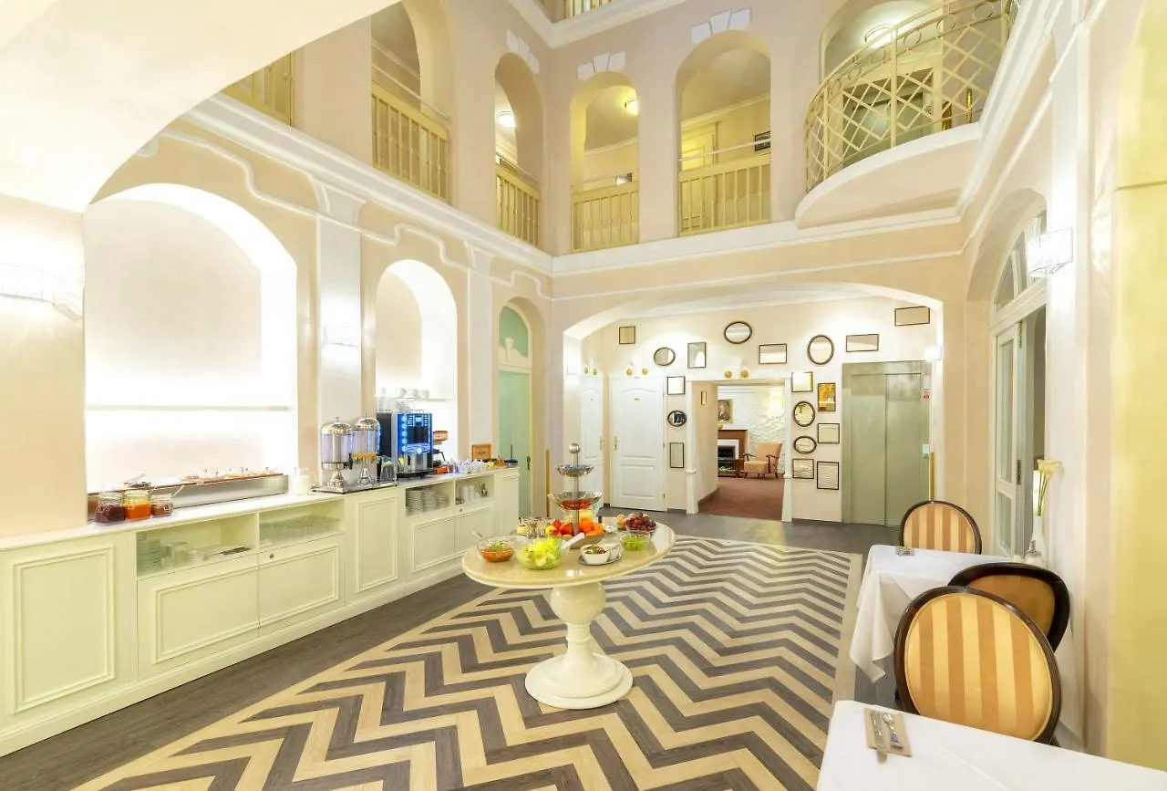 Promenada Romantic Hotel Karlowe Wary 4*,