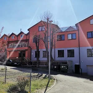 Bambus Zahrada Aparthotel Prague