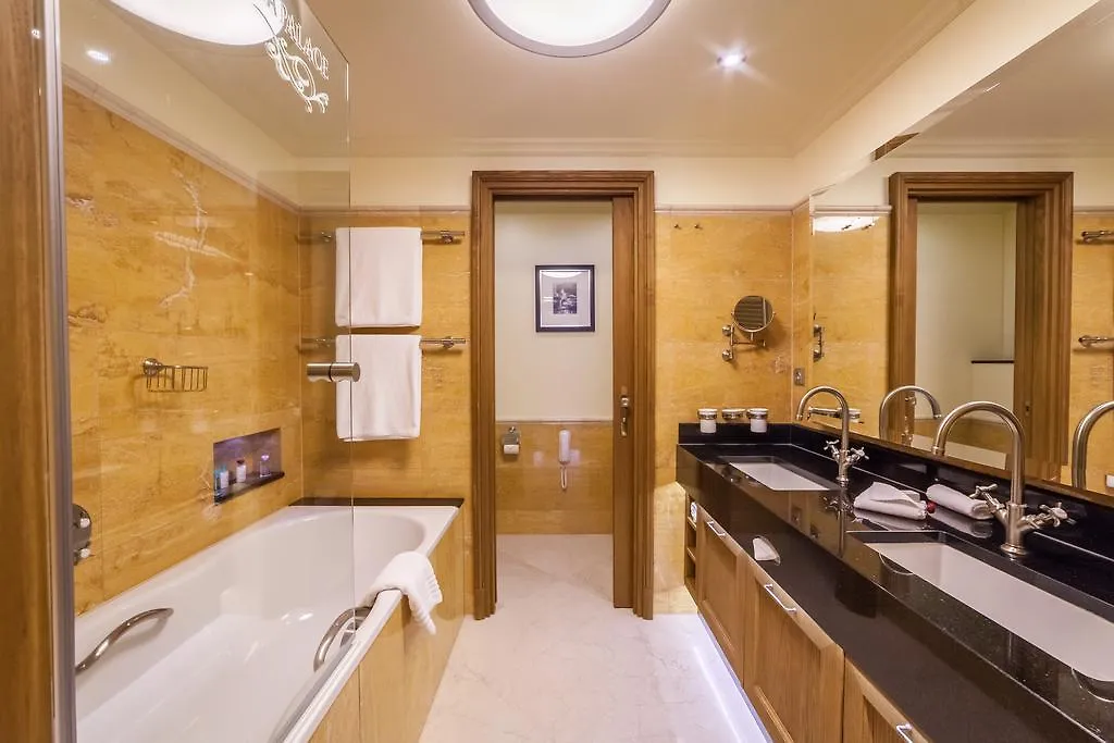 Quisisana Palace Hotel Karlovy Vary 5*,