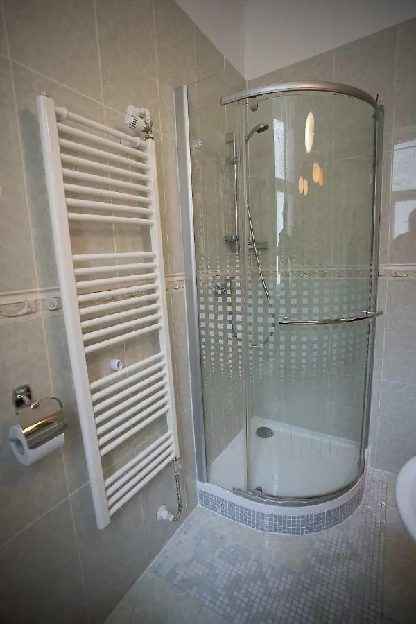 Residence Goethe U Tri Moureninu Karlovy Vary 4*,  Czech Republic