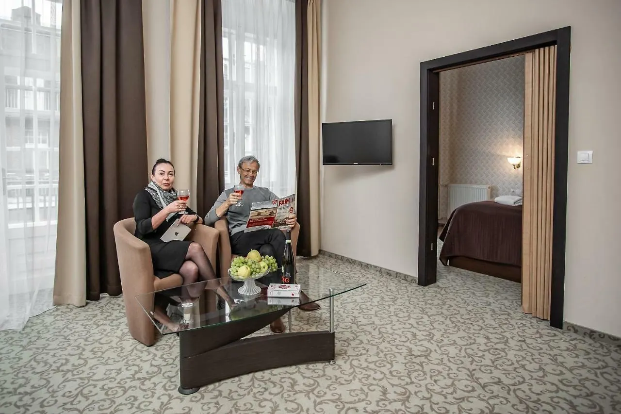 Residence Goethe U Tri Moureninu Karlovy Vary 4*,