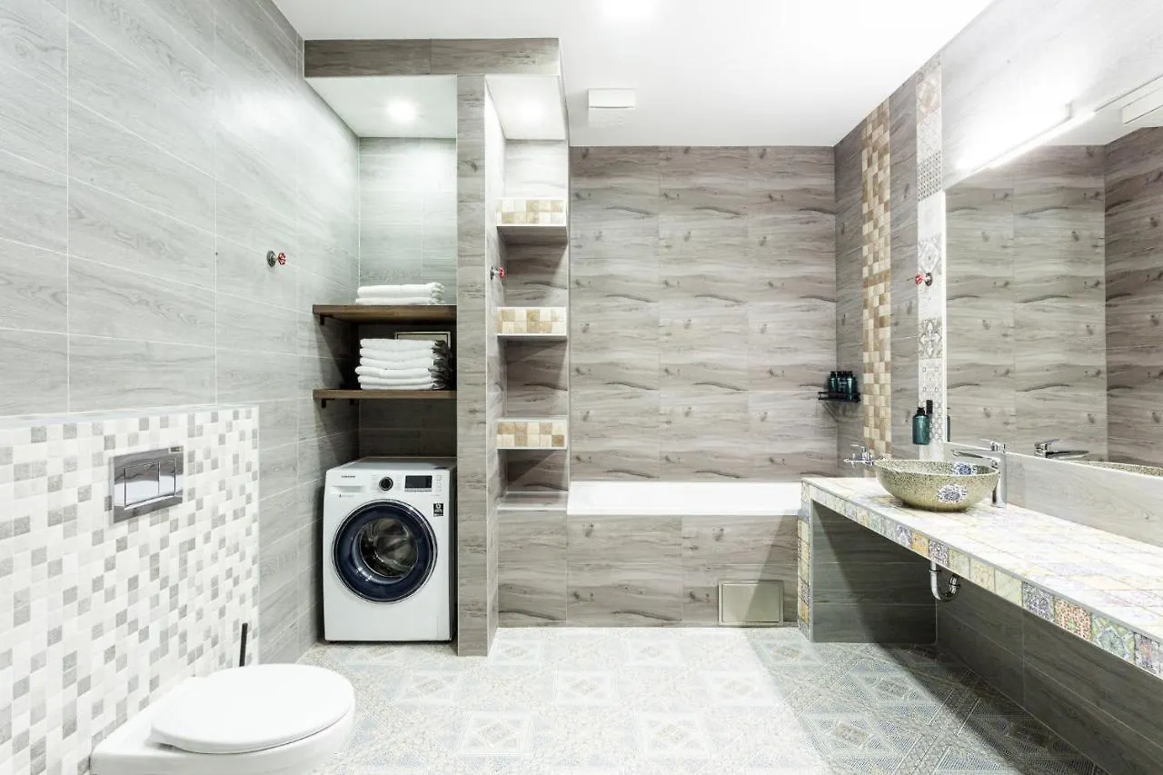 Apartment Residence Iron Cube Karlsbad