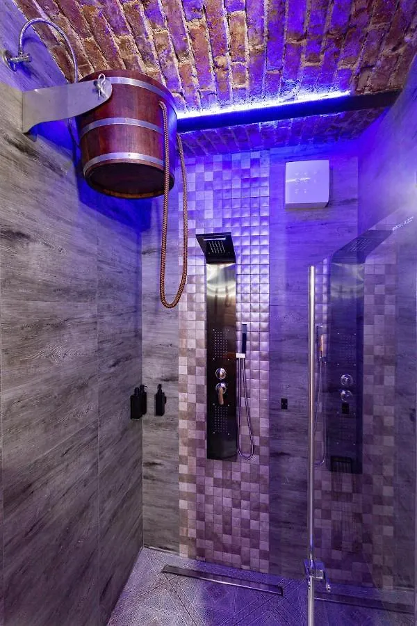 Residence Iron Cube Karlsbad