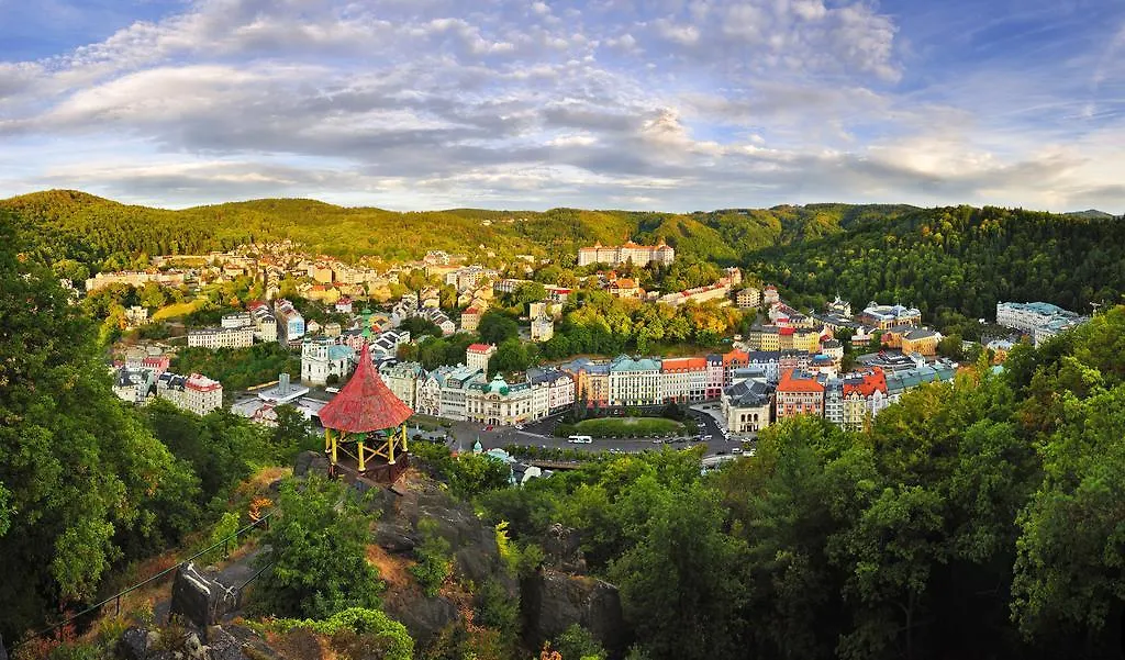 Wellness Hotel Green Paradise Brezova  4*, Brezova (Karlovy Vary)