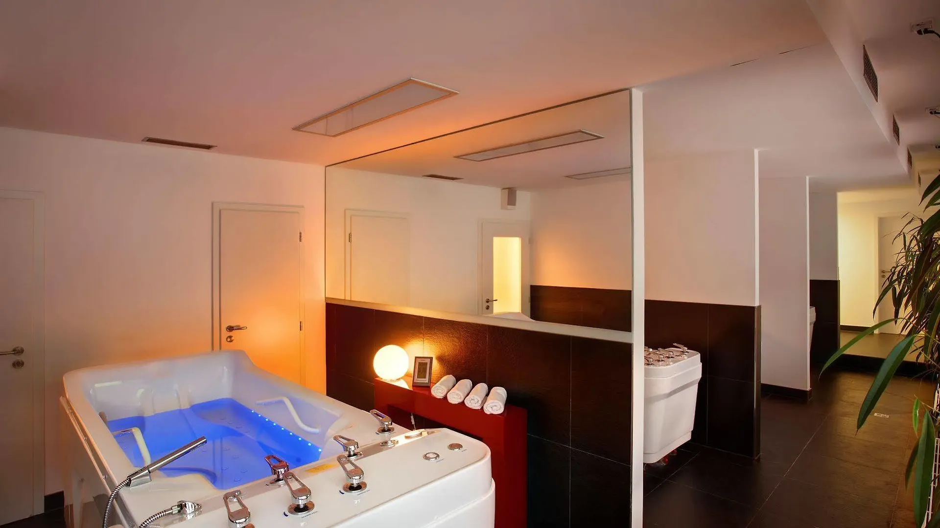 Wellness Hotel Green Paradise Brezova  4*, Brezova (Karlovy Vary) Czech Republic