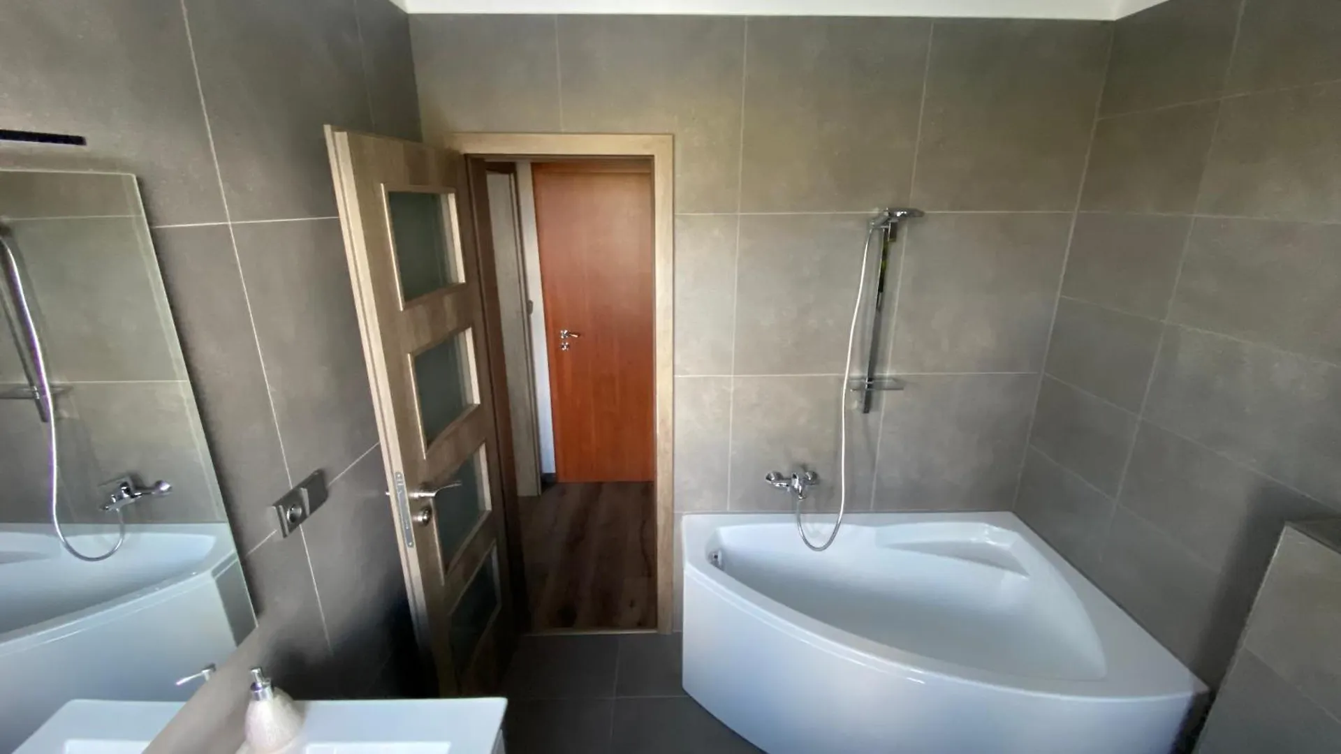 Guest house Restaurace Pyramida Hotel Karlovy Vary Czech Republic