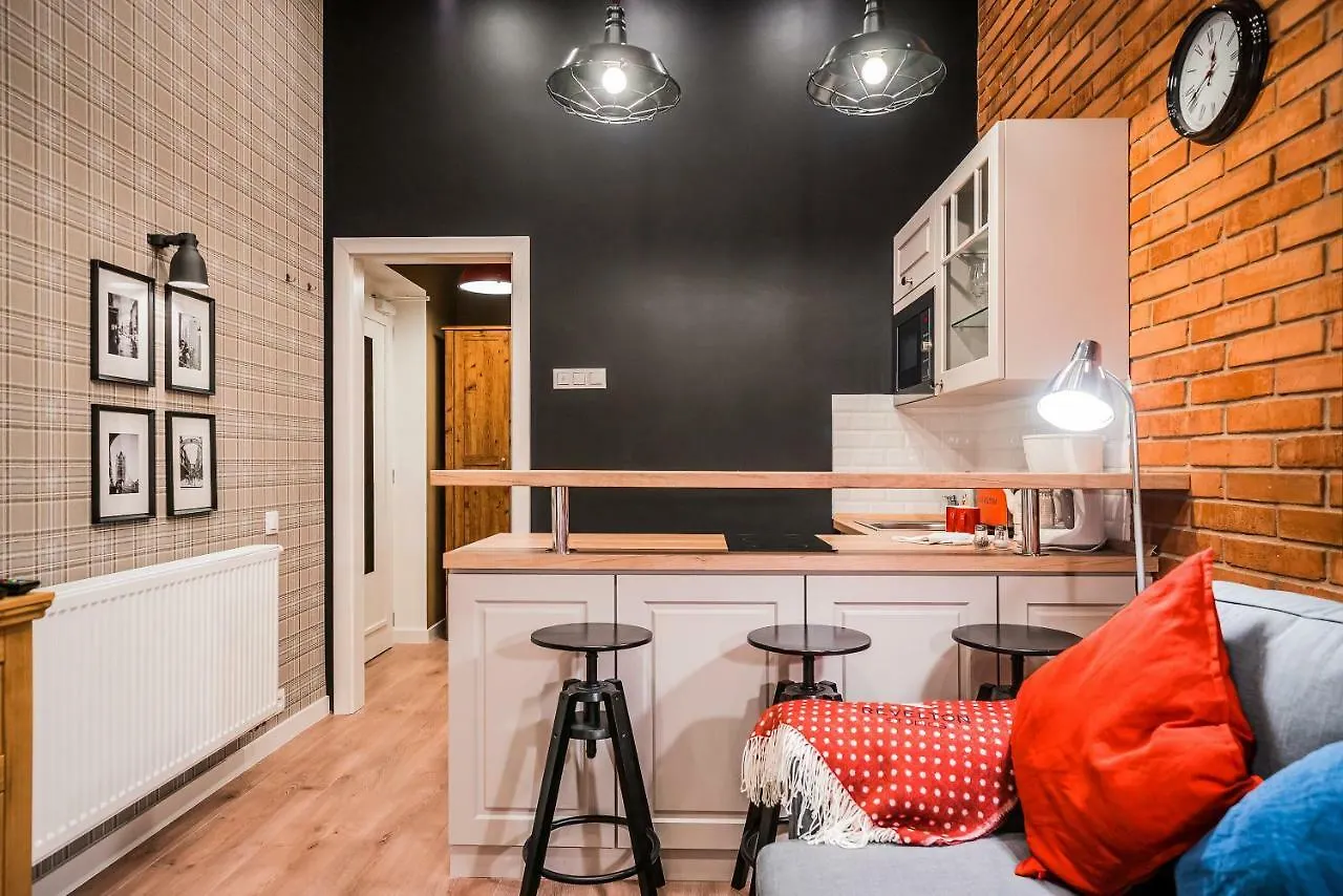 Revelton Studios Karlsbad 3*,