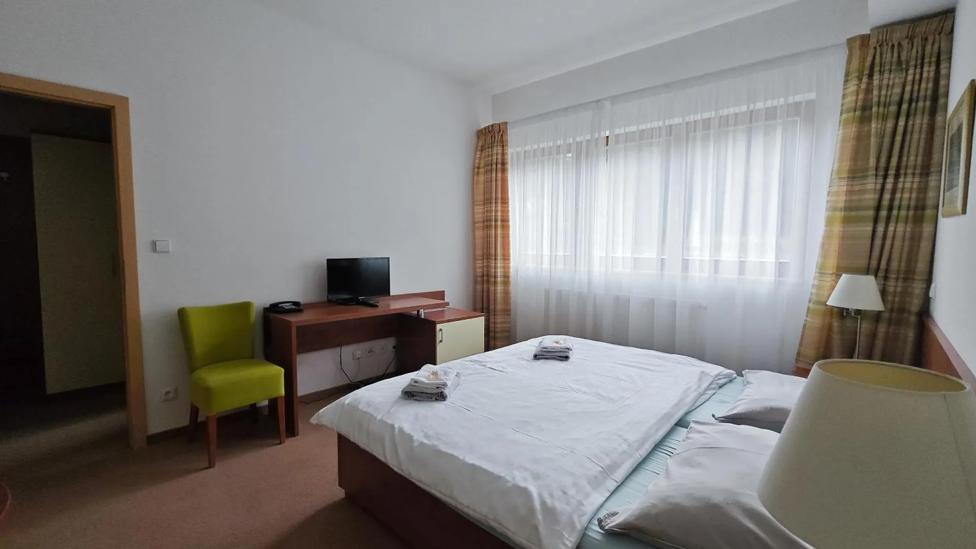 Geyserpark Village Karlsbad 3*,  Tschechische Republik