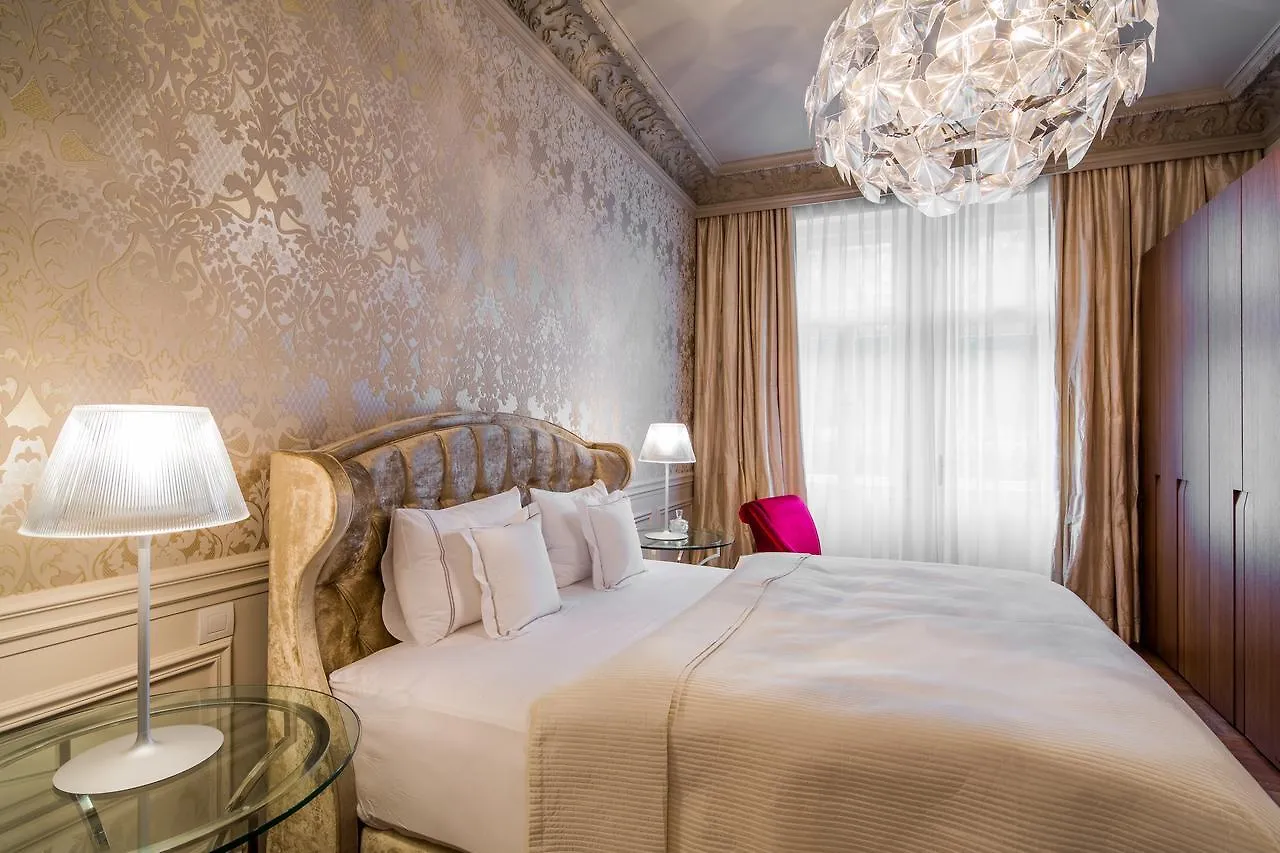 ***** Aparthotel Rubin Luxury Apartments (Adults Only) Karlovy Vary Czech Republic