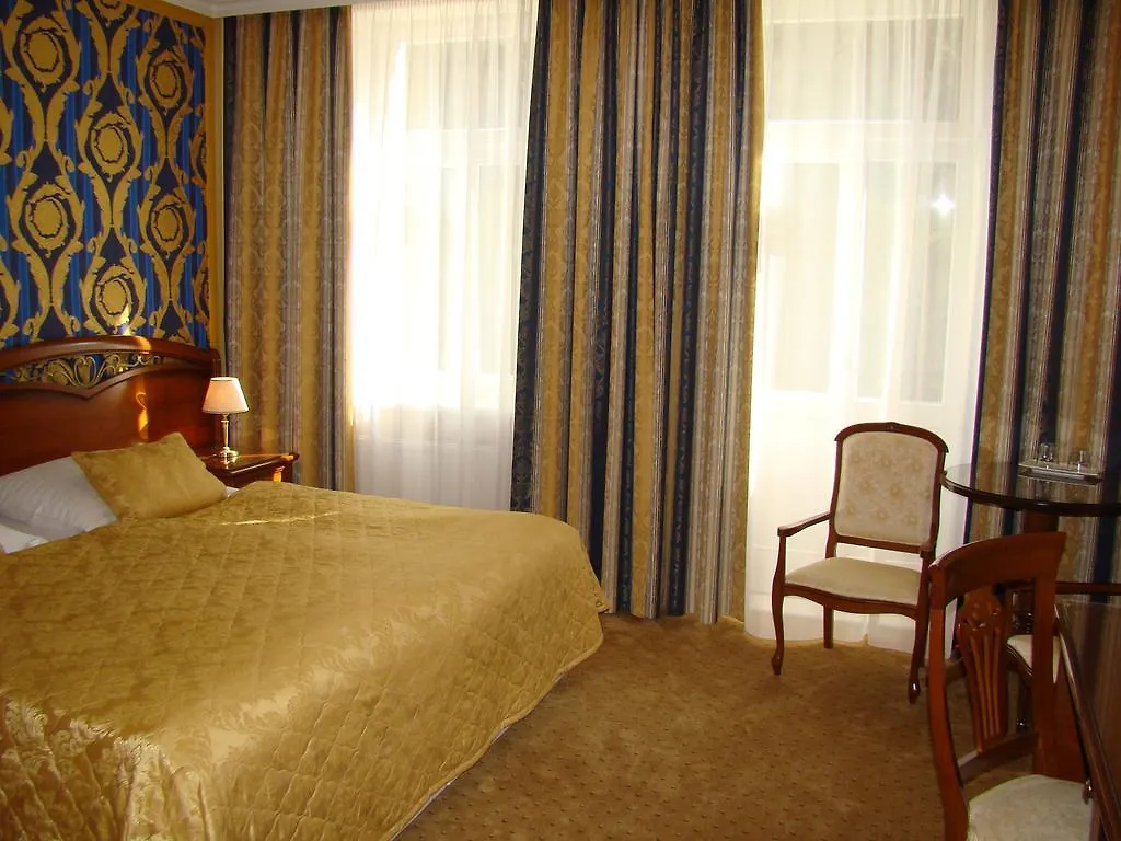Hotel Saint Petersburg Karlowe Wary 3*,