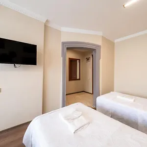 Hotel The New 
