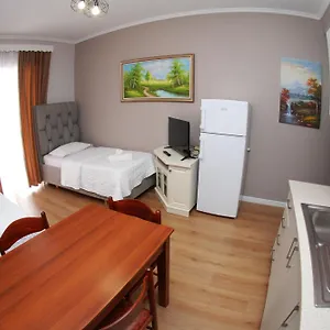 Vila Alvin & Саранда