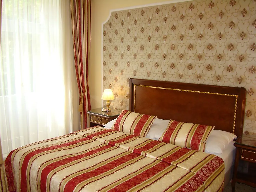 Hotel Saint Petersburg Karlovy Vary 3*,  Repubblica Ceca