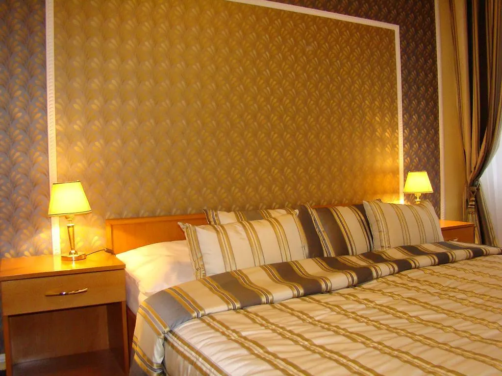 Hotel Saint Petersburg Карловы Вары