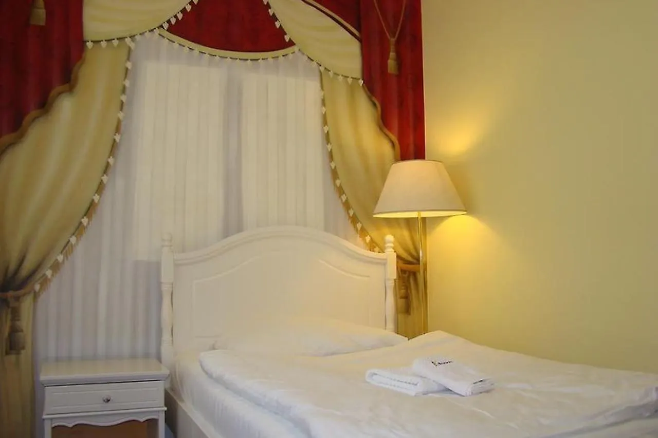 Hotel Saint Petersburg Карловы Вары