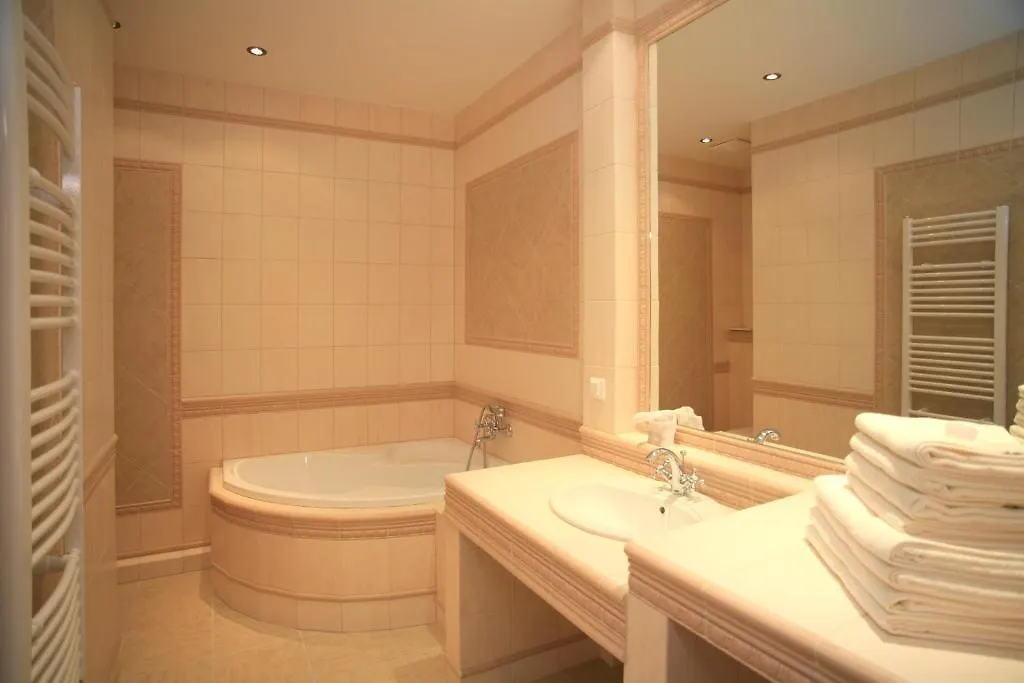 Aparthotel Slunecni Lazne Apartments Karlsbad