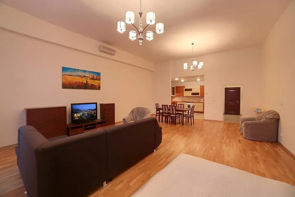 Slunecni Lazne Apartments Karlsbad 3*,