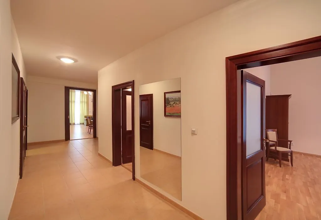 Slunecni Lazne Apartments Karlsbad Aparthotel